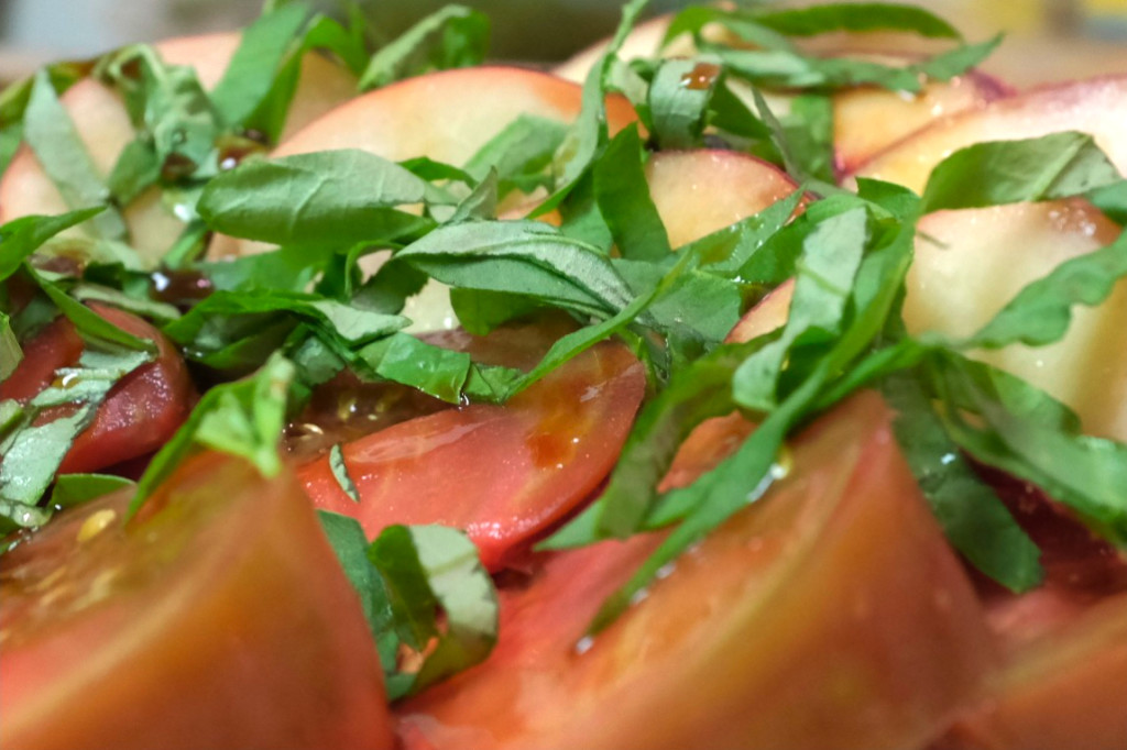 peach tomato salad 2