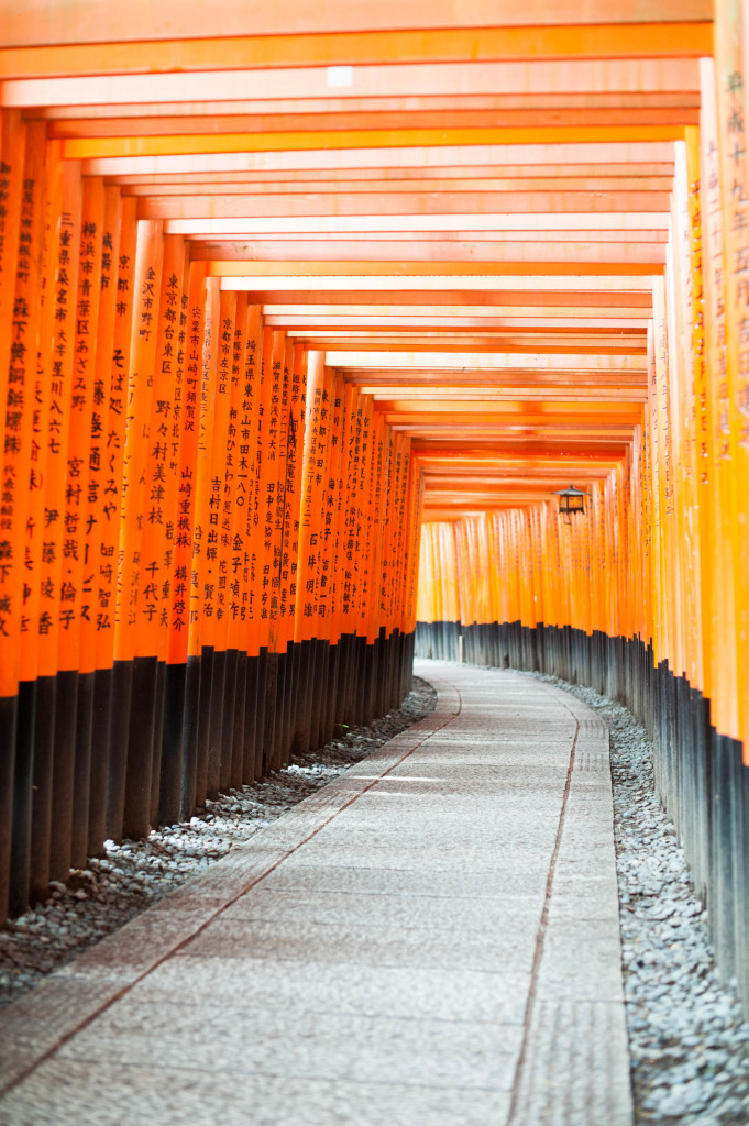 10 snapshots that will make you want to visit Japan- fushimi inari taisha
