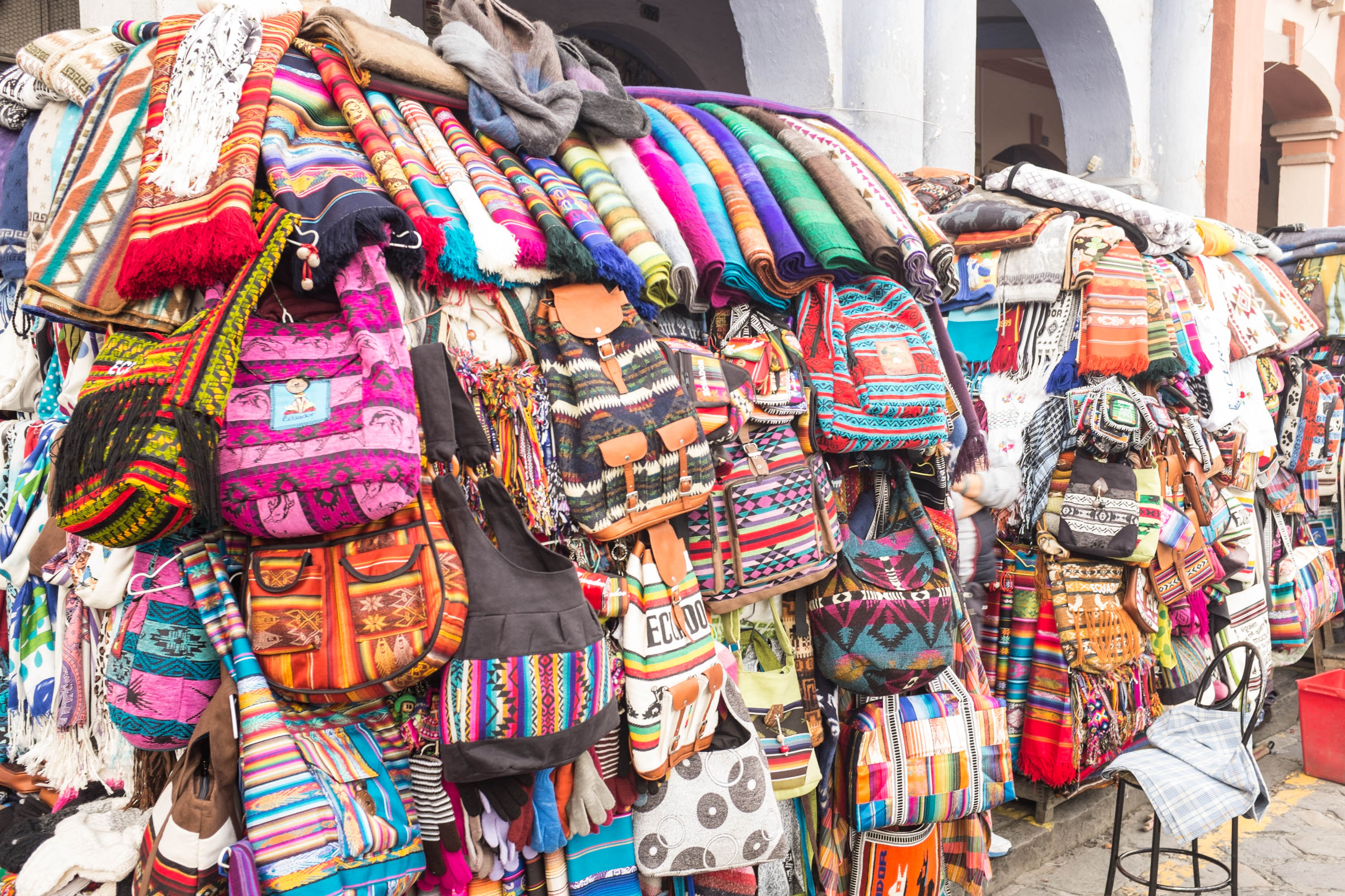 Clutter-free Travel: 5 Tips for Shopping Abroad