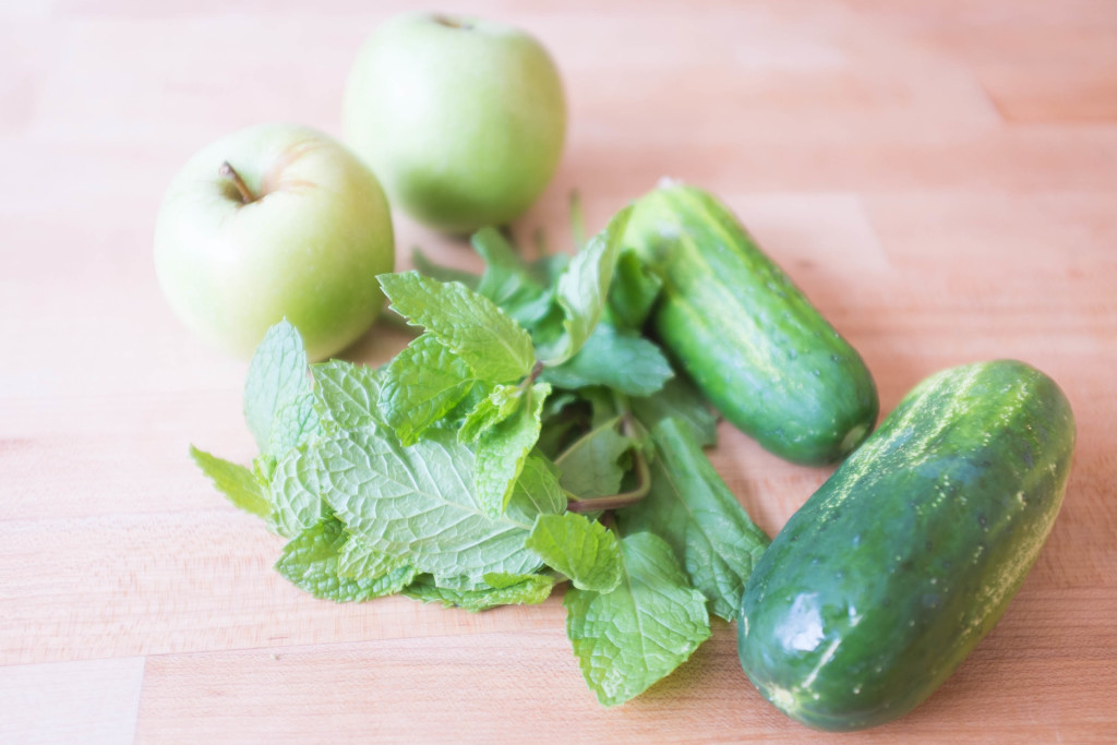 late summer green apple juice with cucumber and mint- ingredients
